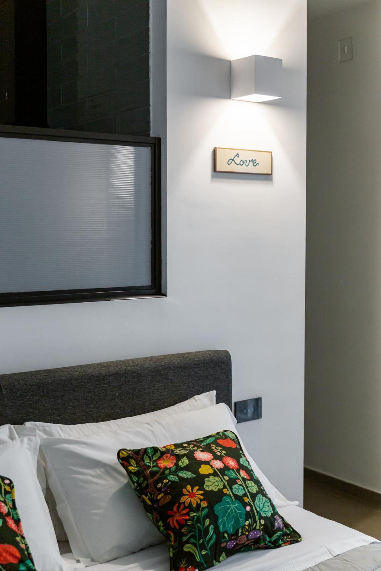 Archihouse Suites نابولي المظهر الخارجي الصورة